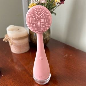 PMD Beauty Pmd Clean Facial Cleanser with Silicone Brush & Anti-aging Massager